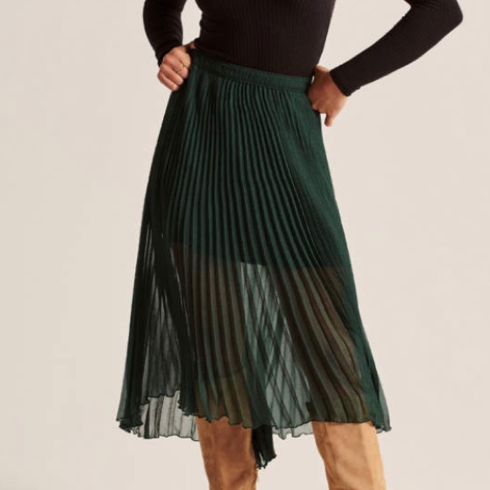 Pleated chiffon midi-skirt